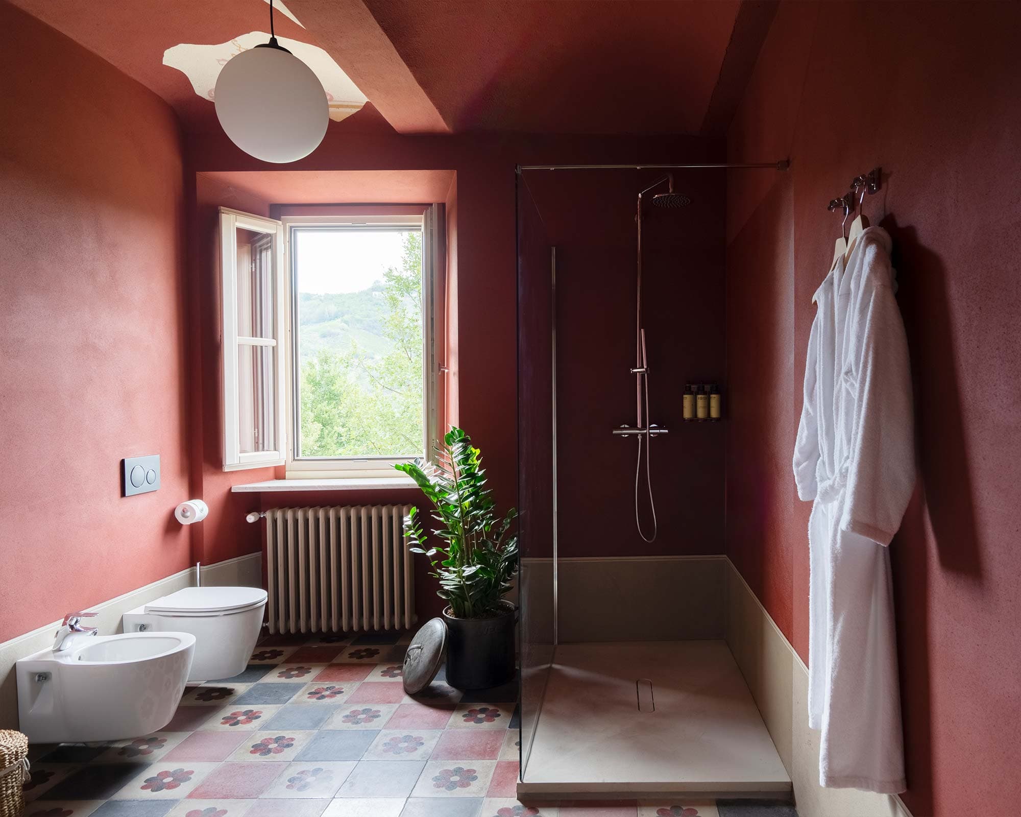 vigne di fagnano il diavolo sulle colline bagno rosso vista langhe