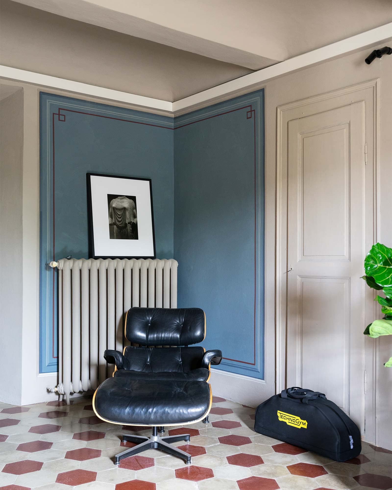 vigne di fagnano la bella estate salottino poltrona charles eames sacca technogym