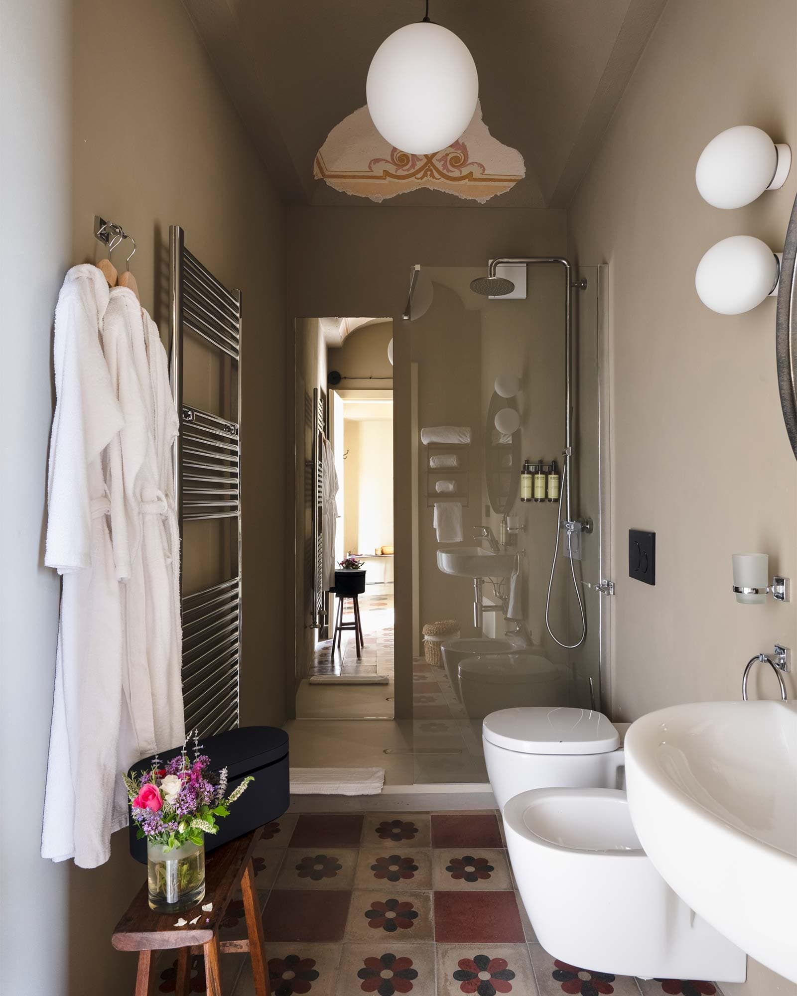 vigne di fagnano tra donne sole bagno doccia walk in