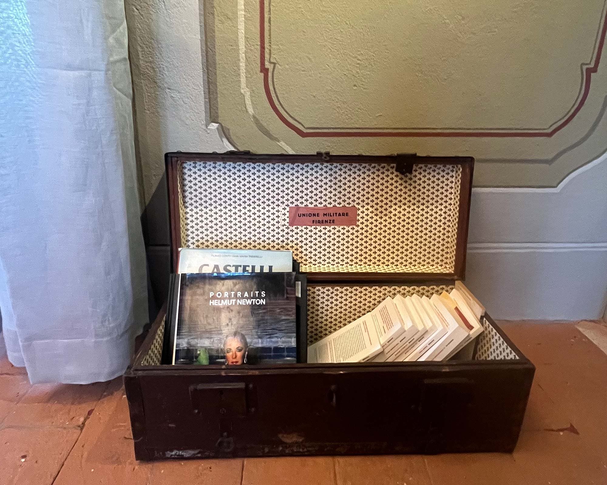 vigne di fagnano biblioteca dettaglio scatola libri