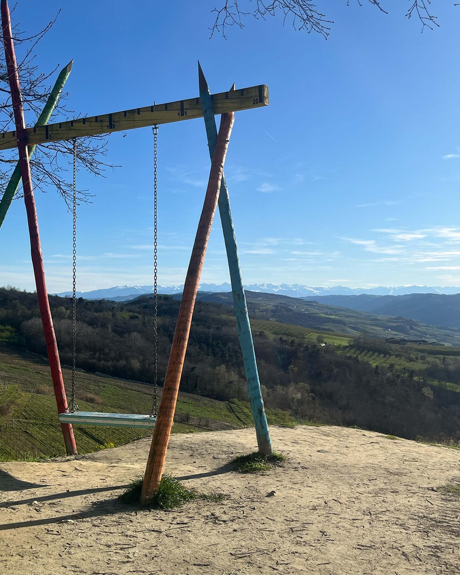 vigne di fagnano noleggio bike altalena vista langhe