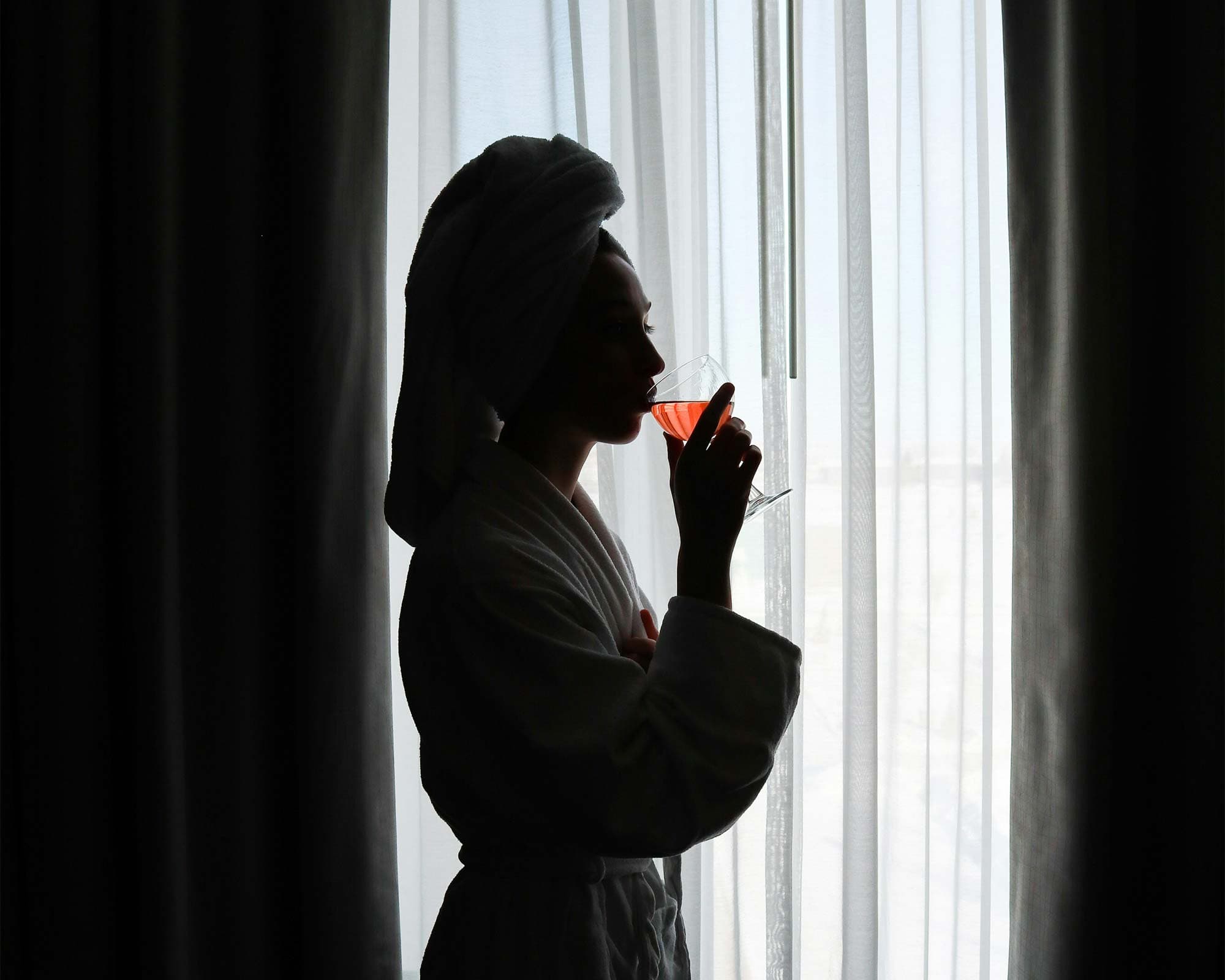 vigne di fagnano trattamenti wellness relax spa accappatoio e calice di vino